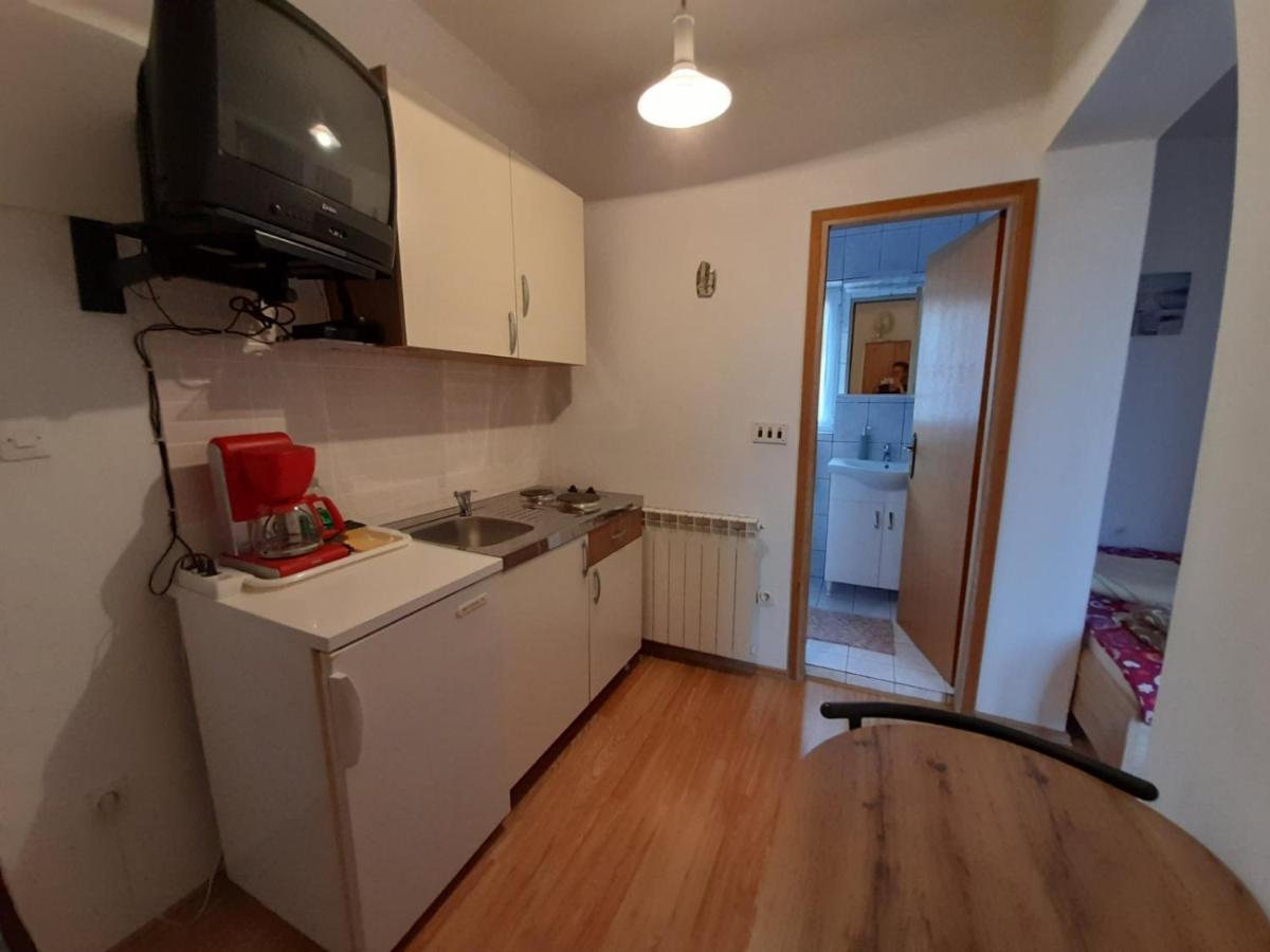 Apartment Tariba Supetarska Draga Exterior foto